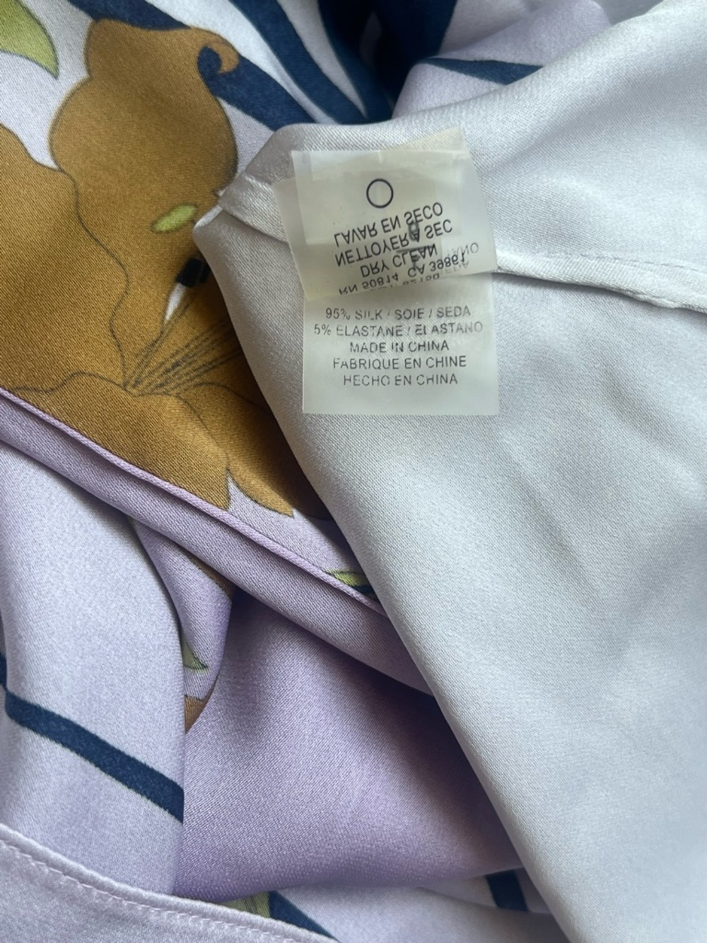 Elie Tahari Floral Silk Ruffle Neck Lavender Blouse Size Large - Picture 8 of 8